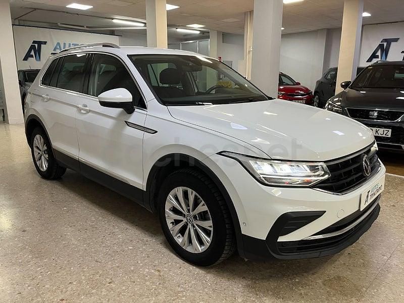Usado VW Tiguan 150 CV (110 kW) 2023 Blanco SUV