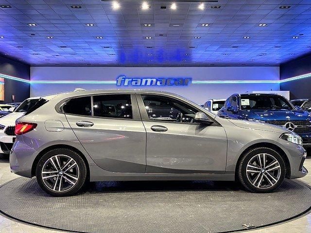 Usado BMW 118 Sport Line 150 CV (110 kW) 2022 Gris Utilitario