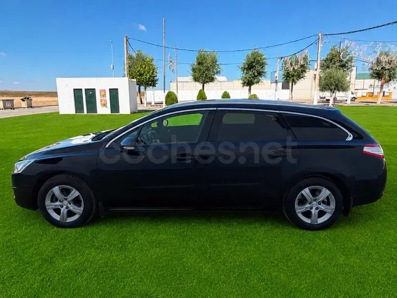 Usado Peugeot 508 SW Business-Line 140 CV (102 kW) 2012 Negro Familiar
