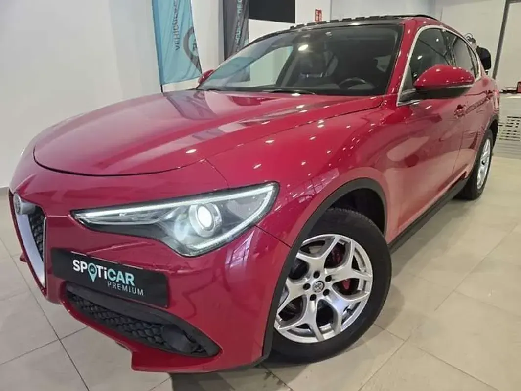 Usado Alfa Romeo Stelvio Executive 190 CV (139 kW) 2020 Rojo SUV