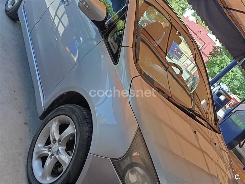 Usado Mitsubishi Grandis Intense+ 136 CV (100 kW) 2007 Beige Monovolumen
