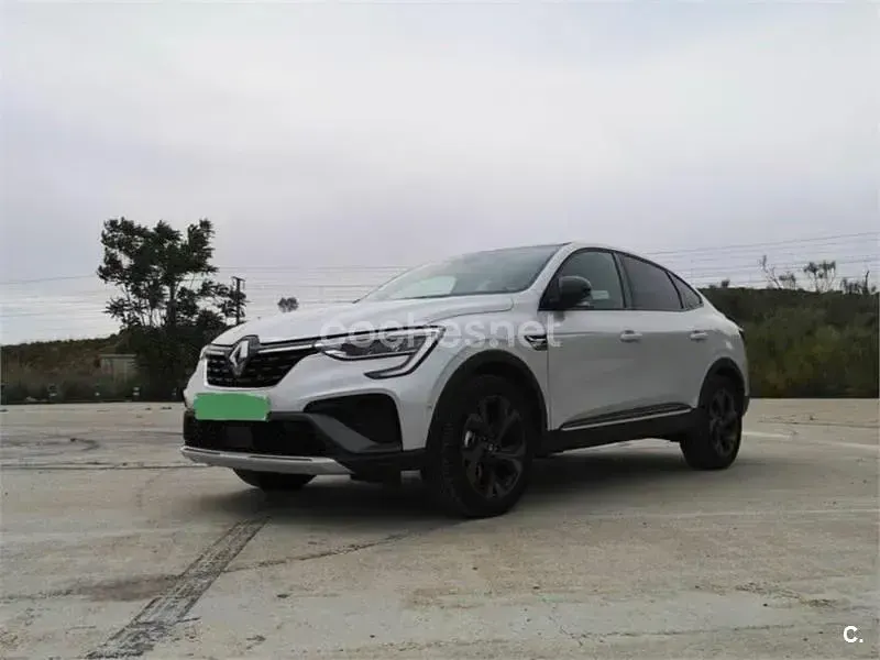Usado Renault Arkana RS Line 145 CV (106 kW) 2022 Blanco SUV
