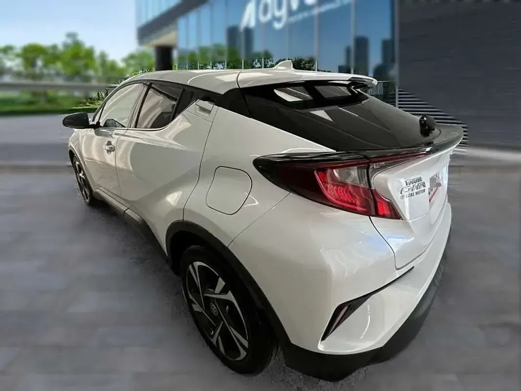 Usado Toyota C-HR+ Advance 98 CV (72 kW) 2022 Blanco SUV