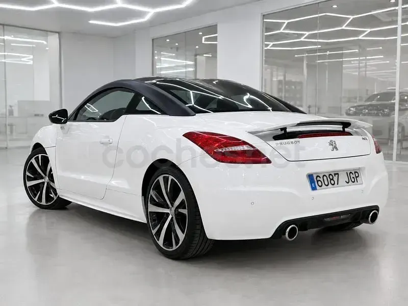 Usado Peugeot RCZ GT-line 200 CV (147 kW) 2015 Blanco Coupe
