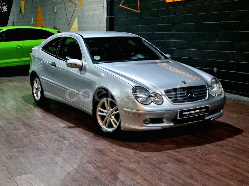 Gris / plata Usado 2002 Mercedes C200 Berlina | 5999 € (Caro) - Imagen 1/4