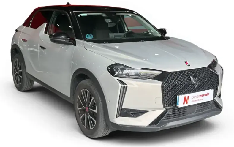 Usado DS Automobiles DS3 Crossback Performance 131 CV (96 kW) 2023 Gris / plata SUV