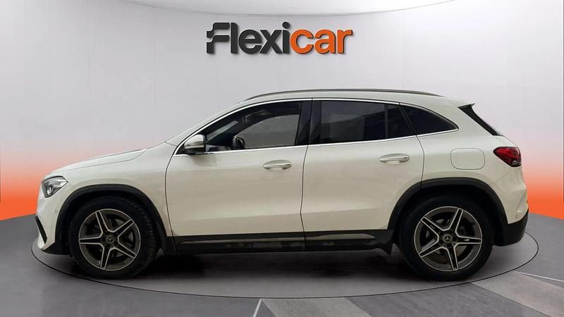 Usado Mercedes GLA200 150 CV (110 kW) 2022 Blanco SUV
