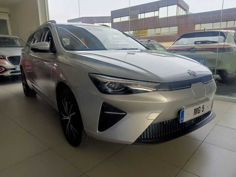 Usado MG MG5 EV Luxury 114 kW (156 CV) 2023 Gris Familiar