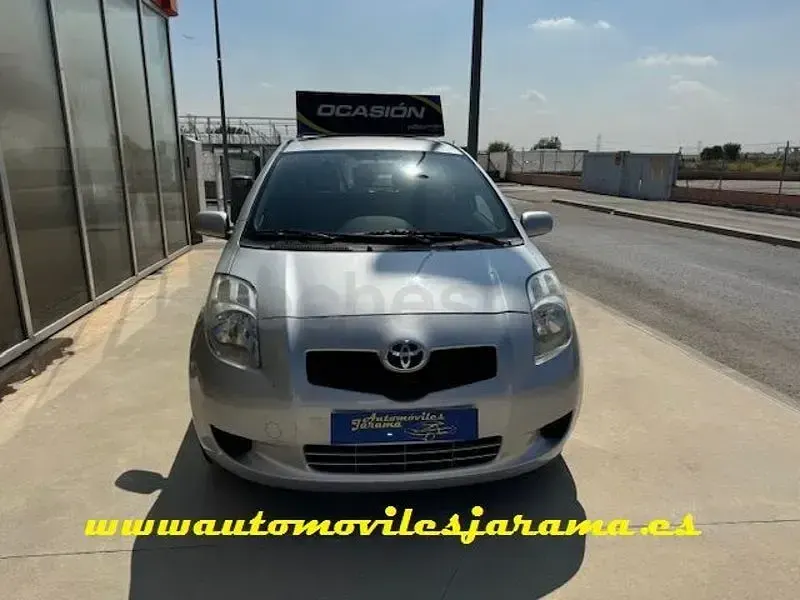Occasion Toyota Yaris Sol 87 PK (63 kW) 2007 Grijs Hatchback