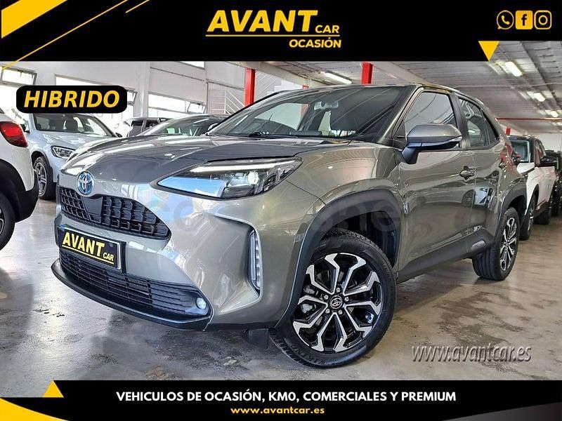 Usado Toyota Yaris Cross Active 116 CV (85 kW) 2024 Gris / plata SUV