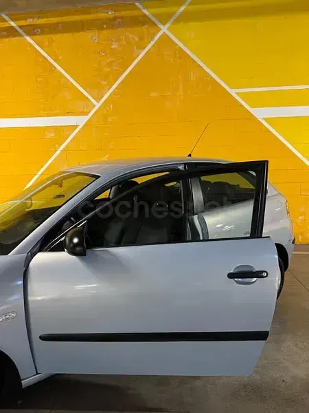 Usado Seat Ibiza 64 CV (47 kW) 2004 Azul Utilitario