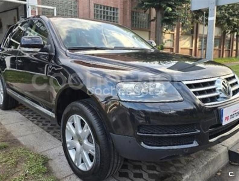 Usado VW Touareg 225 CV (165 kW) 2005 Negro SUV