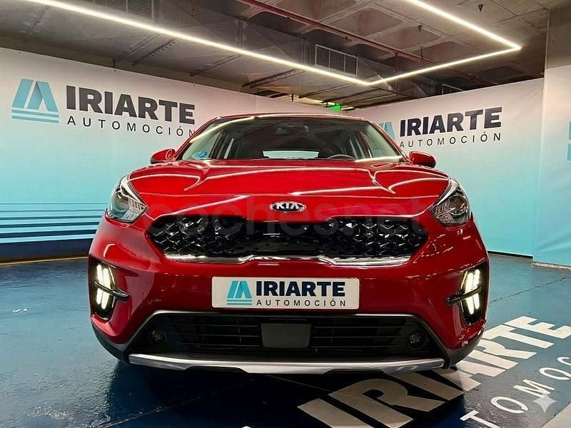 Usado Kia Niro 141 HP (103 kW) 2022 Vermelho SUV