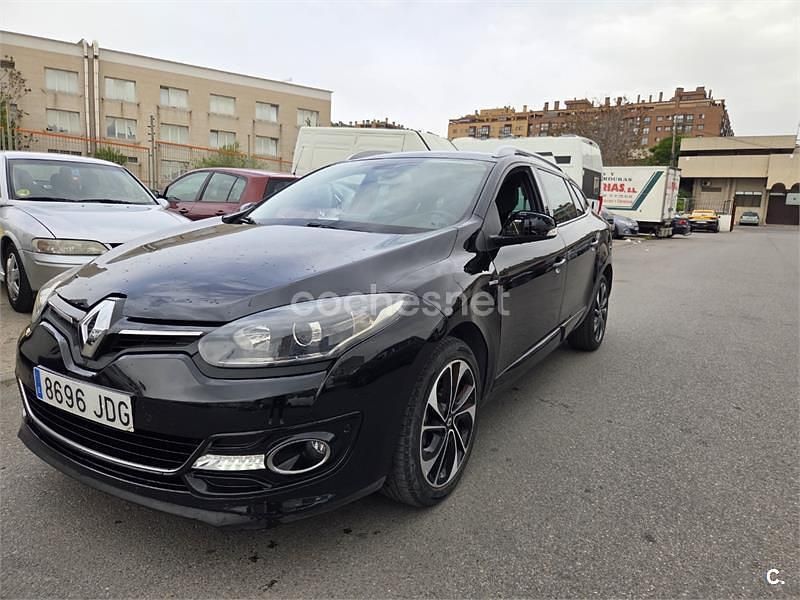 Usado Renault Mégane IV Bose Edition 130 CV (95 kW) 2016 Negro Berlina