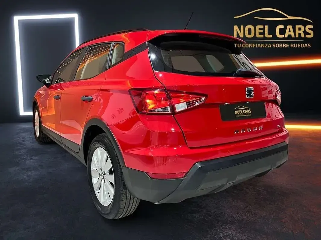 Usado Seat Arona Reference 94 CV (69 kW) 2020 Rojo SUV