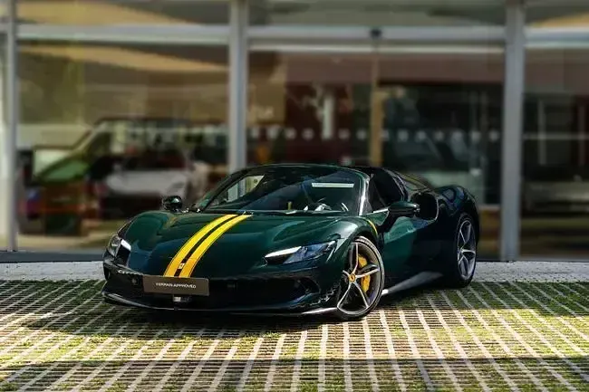 Usado Ferrari 296 830 CV (610 kW) 2025