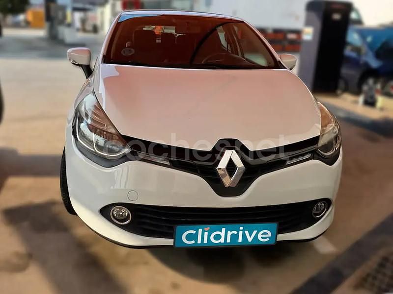 Usado Renault Clio IV Authentique 75 CV (55 kW) 2015 Blanco Berlina