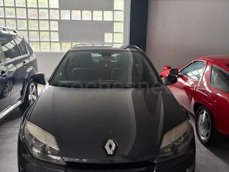 Usado Renault Laguna III Dynamique 130 CV (95 kW) 2011 Negro Berlina