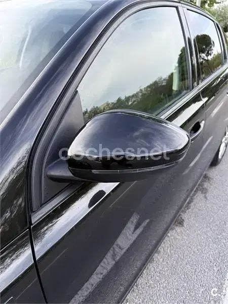 Usado Peugeot 308 Active 110 CV (80 kW) 2017 Negro Berlina