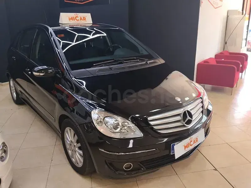 Usado Mercedes B180 109 CV (80 kW) 2007 Negro Monovolumen