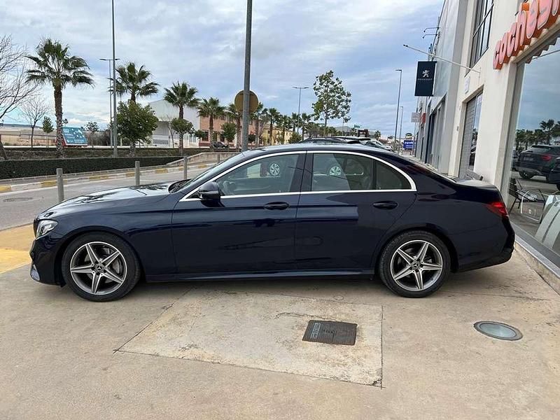Usado Mercedes E220 194 CV (142 kW) 2020 Azul Berlina