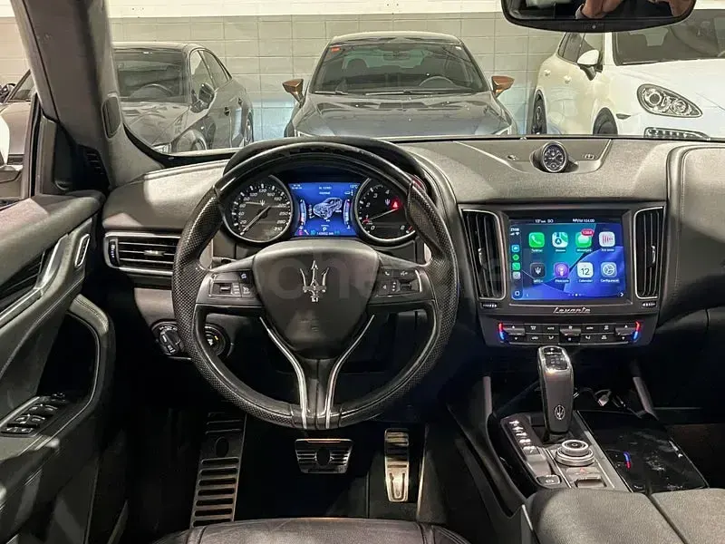 Usado Maserati Levante 430 CV (316 kW) 2018 Blanco SUV