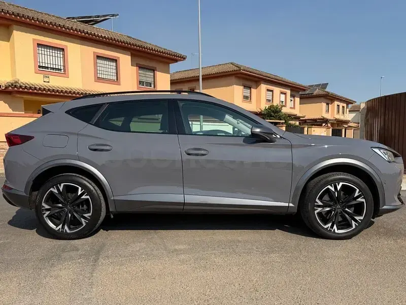Usado Cupra Formentor 150 CV (110 kW) 2021 Gris / plata SUV