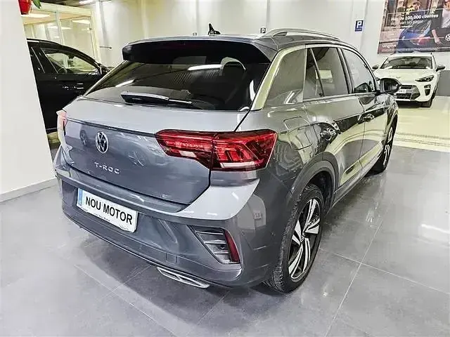 Usado VW T-Roc R-line 150 CV (110 kW) 2022 Gris SUV