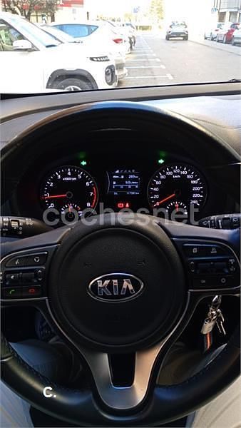 Usado Kia Sportage 132 CV (97 kW) 2017 Blanco SUV
