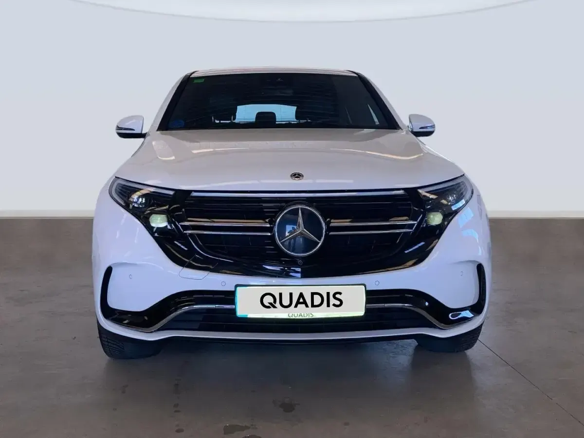Usado Mercedes EQC400 300 kW (408 CV) 2022 Blanco SUV