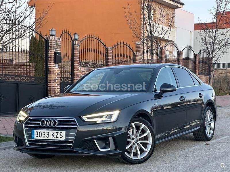 Gris / plata Usado 2020 Audi A4 S-Line Berlina | 15.700 € (Buen precio) - Imagen 1/4