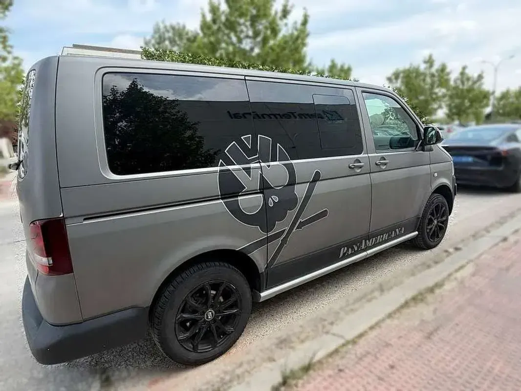 Usado VW Multivan PanAmericana 179 CV (131 kW) 2015 Gris Monovolumen