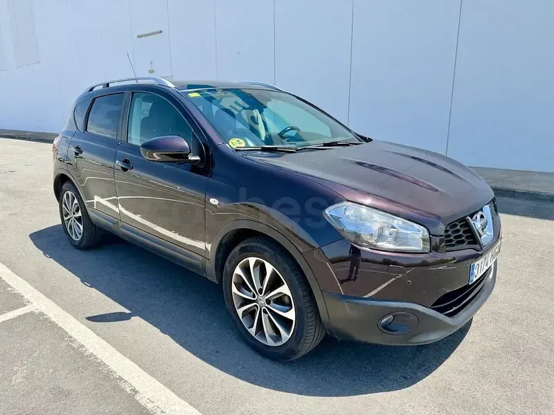 Usado Nissan Qashqai Premium Edition 150 CV (110 kW) 2011 Negro SUV
