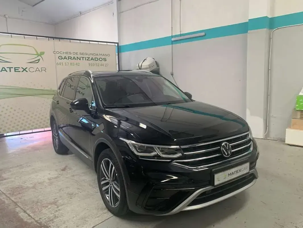 Usado VW Tiguan Allspace Sportline 200 CV (147 kW) 2022 Negro SUV