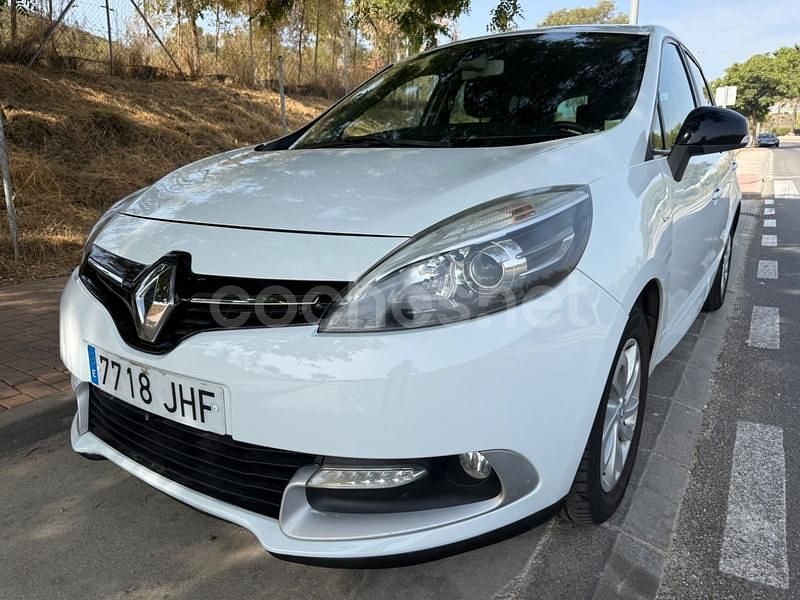 Blanco Usado 2015 Renault Grand Scénic III LIMITED Monovolumen | 5990 € (Buen precio) - Imagen 1/4
