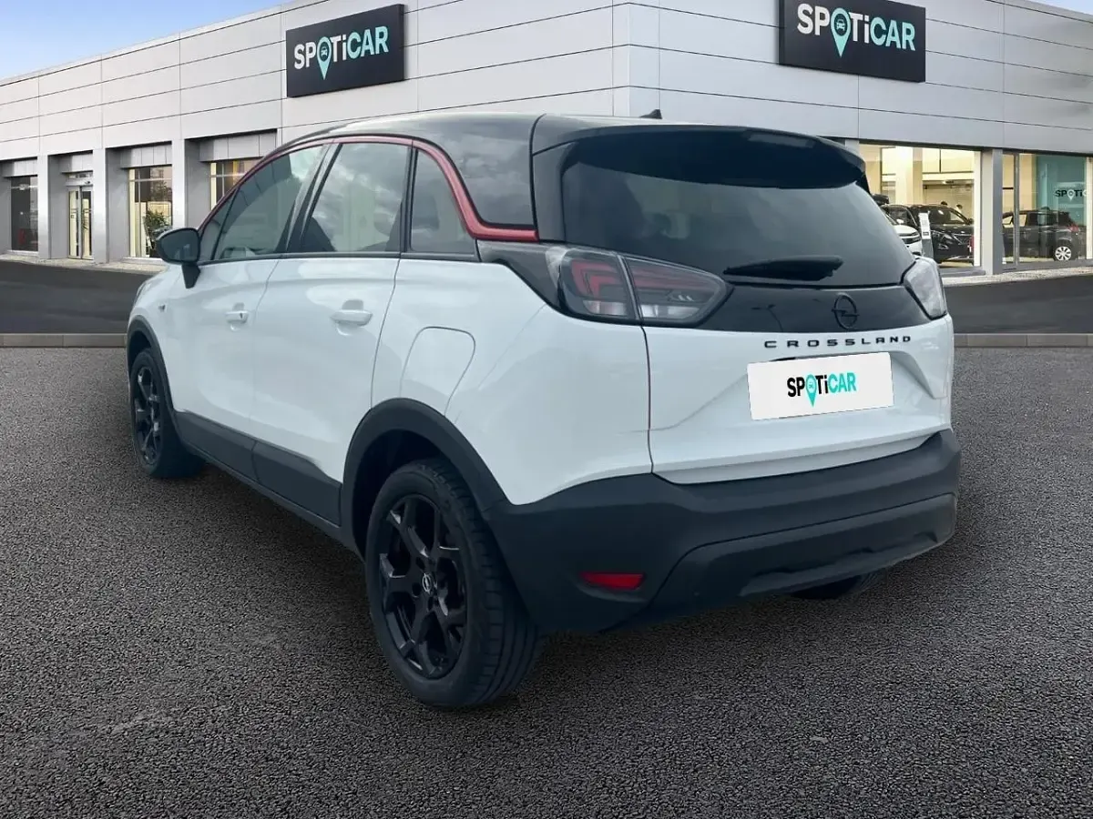 Usado Opel Crossland GS Line 130 CV (95 kW) 2022 Blanco SUV