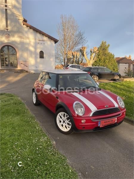 Rojo Usado 2005 Mini ONE Utilitario | 5900 € (Precio justo) - Imagen 1/4