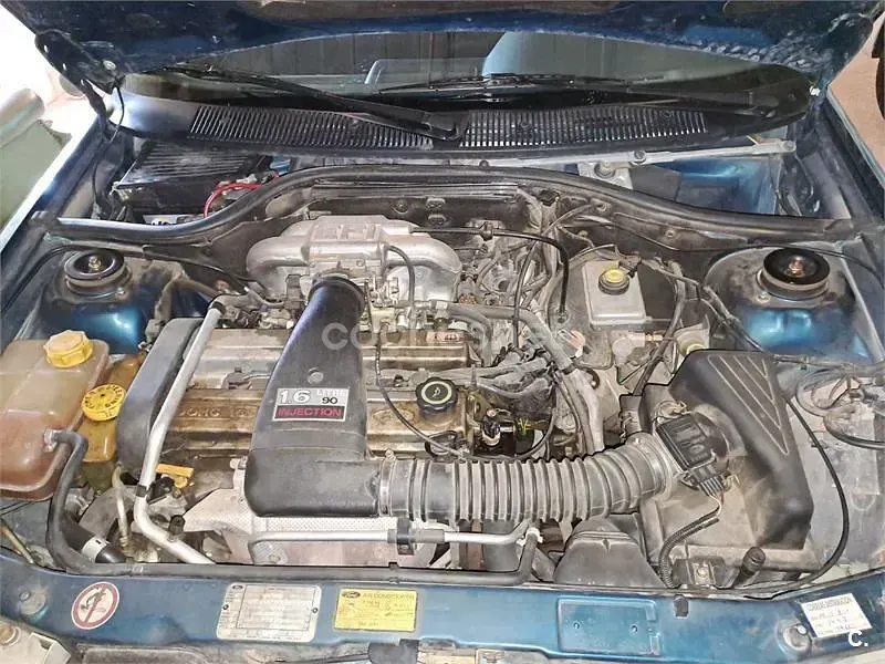 Usado Ford Escort 90 CV (66 kW) 1994 Azul Berlina