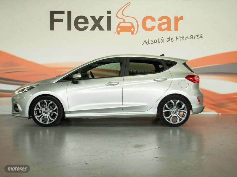 Usado Ford Fiesta ST-Line 95 CV (69 kW) 2021 Gris Utilitario