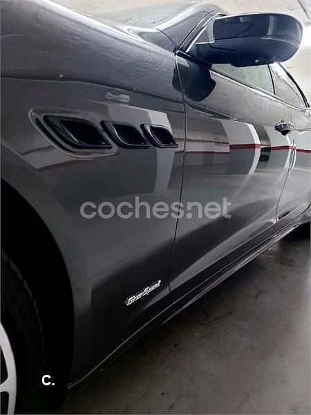Usado Maserati Quattroporte 275 CV (202 kW) 2018 Gris / plata Berlina