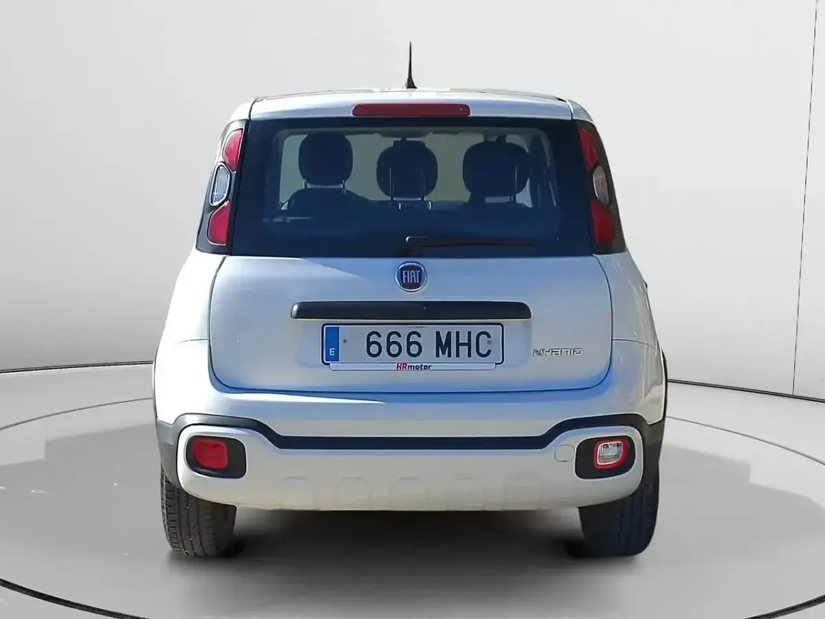 Usado Fiat Panda Cross Cross 70 CV (51 kW) 2023 Blanco Utilitario