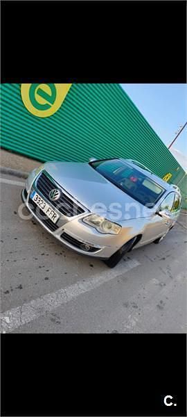 Usado VW Passat Advance 140 CV (102 kW) 2006 Gris / plata Familiar