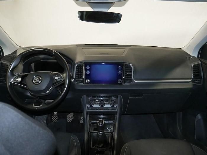 Usado Skoda Karoq Ambition 115 CV (84 kW) 2022 Blanco SUV