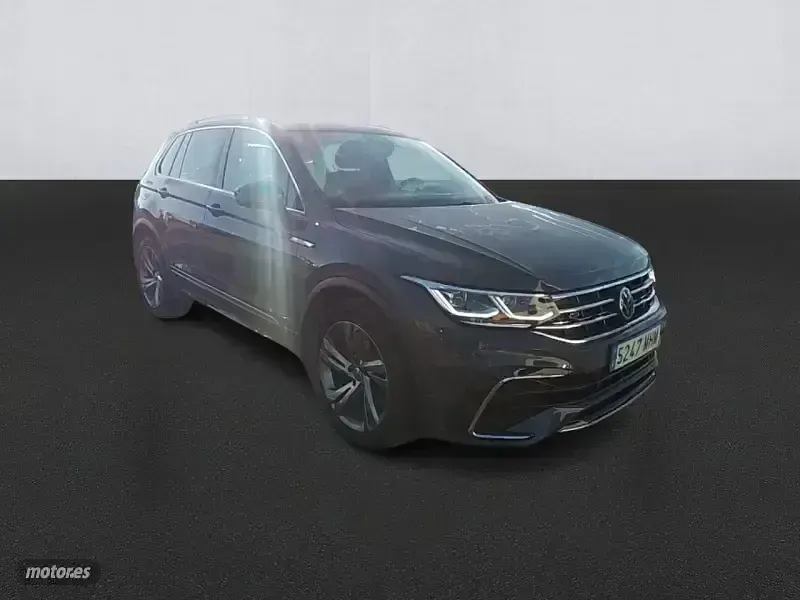Usado VW Tiguan R-line 150 CV (110 kW) 2023 Gris SUV
