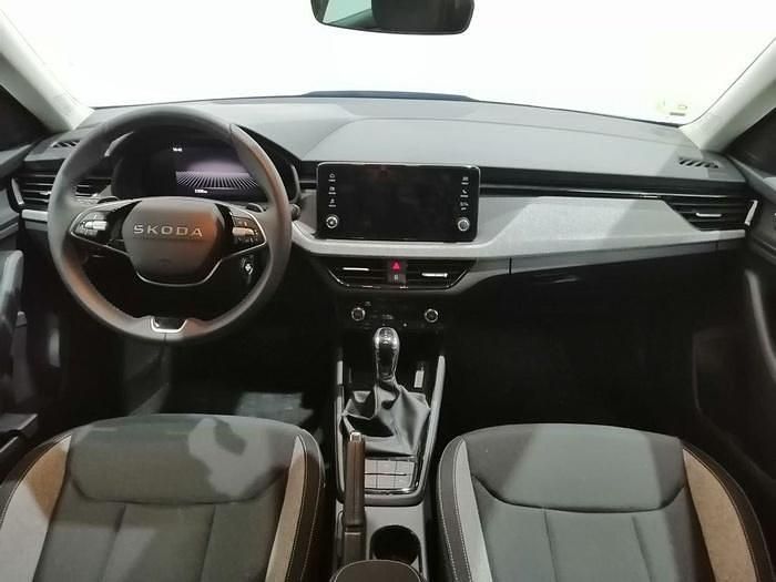 Usado Skoda Kamiq Selection 115 CV (84 kW) 2025 Azul SUV