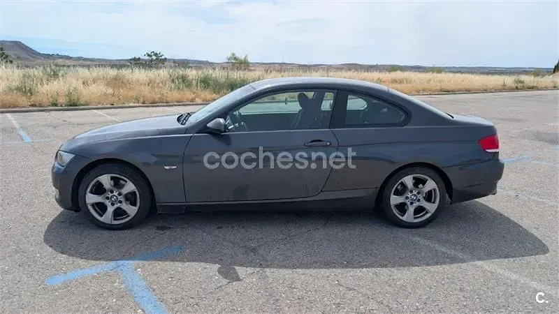 Usado BMW 320 170 CV (125 kW) 2008 Gris / plata Coupe