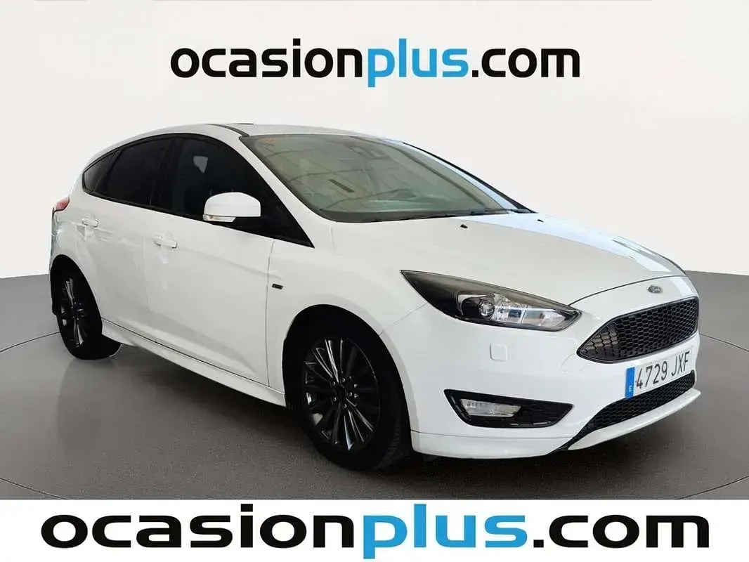 Usado Ford Focus ST-Line 182 CV (133 kW) 2017 Blanco Utilitario