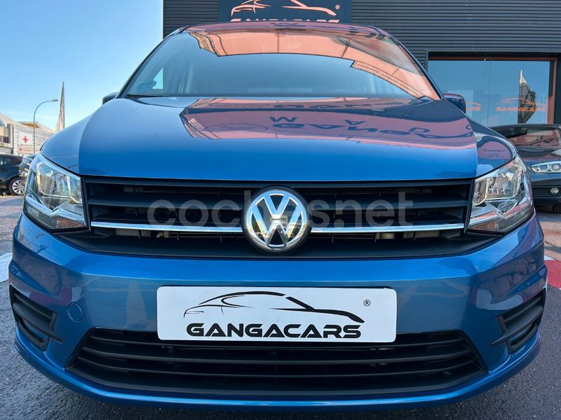 Azul Usado 2018 VW Caddy Maxi Trendline Monovolumen | 21.490 € (Precio justo) - Imagen 1/4