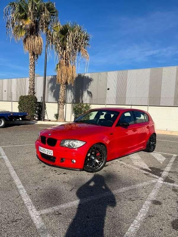 Rojo Usado 2006 BMW 116 Utilitario | 8500 € - Imagen 1/4