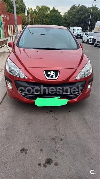 Granate Usado 2010 Peugeot 308 Berlina | 4800 € (Precio justo) - Imagen 1/4